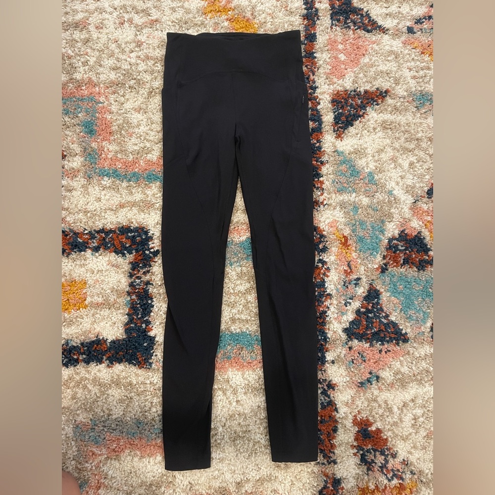 Great condition LuluLemon full length leggings 🖤